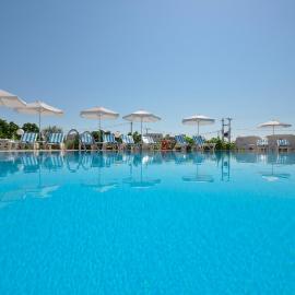 Birikos Hotel & Suites
