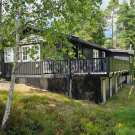 5 person holiday home in Halden-By Traum, hotell i Halden
