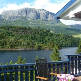10 person holiday home in Bygstad-By Traum, Hotel in Bygstad