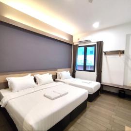 Hotel Golden View Nilai,尼萊的飯店