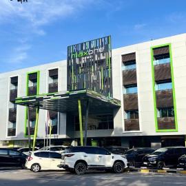 MAXONE Dumai, хотел в Думай