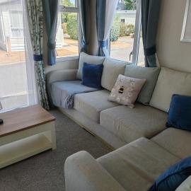 Par Sands 3-Bed Caravan Sleeps 8 with Parking, hotel en Par
