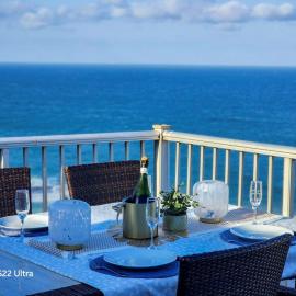 'The Penthouse' 122 Camarque Umdloti Beachfront