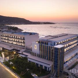 I Resort Beach Hotel & Spa