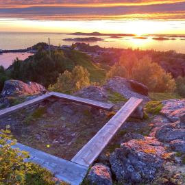 Senja Aurora & Midnight Sun Lodge