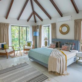 Bogen IV hnh flagship at Anjuna with private pool & cook