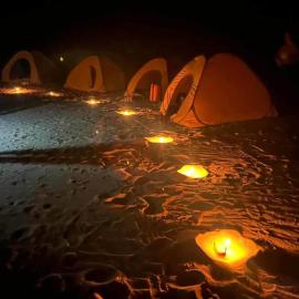 Overnight camping at white desert , white desert safari trip, hotel u gradu Kairo