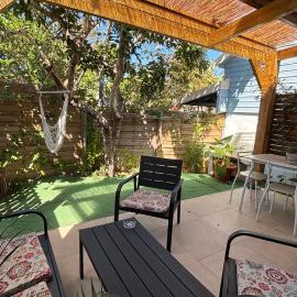 Coquet appartement à 50 m du lagon, khách sạn ở Étang-Salé les Bains