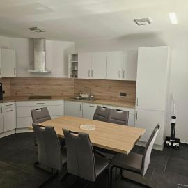 Globoce apartment, готель у місті Vojnik
