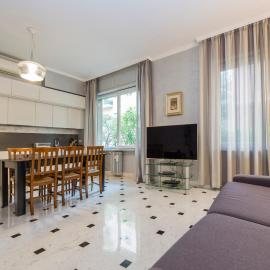 JOIVY Spacious 2-bedroom flat with Parking and Balcony