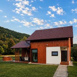 Szajkó Chalet, your Private Mountain Retreat, hotel u gradu Sub Cetate