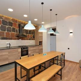 Wanderlust Guest House Prime Location, hotel v mestu Yerevan