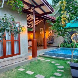 Moonrise villa
