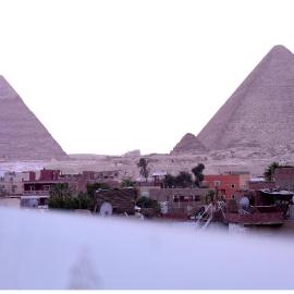 Z Pyramids Inn