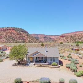 Luxury Pet-Friendly Kanab Home Quiet Neighborhood