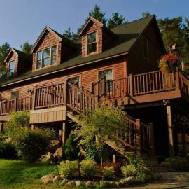 Eagles Nest at Loon Lake near Gore Mountain, Hotel in Chestertown