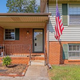 Shady Grove Cottage Large Yard, Pets Welcome