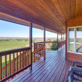 Mtn-View Escape w/ Office Space in Cortez!, hotel u gradu Kortez