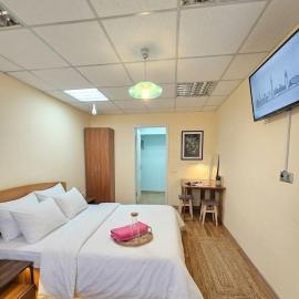 apartments with shared bathroom, хотел в Черкаси