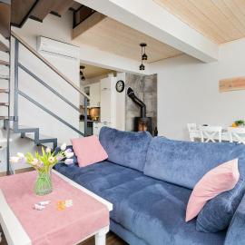 Piekny Domek Koralowy w Lubkowie by Renters Prestige