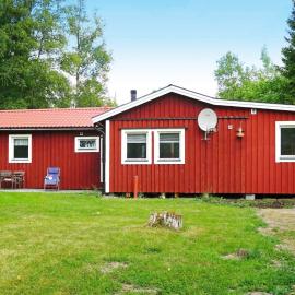 9 person holiday home in HALLSTAVIK-By Traum, hotel i Hallstavik
