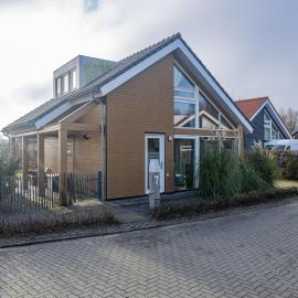 Comfortable family home on the beach