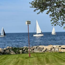 Large Waterfront Lake Michigan - Book Fall Colors!