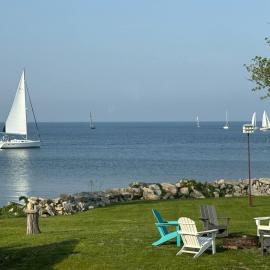 Large Waterfront Lake Michigan - Book Fall Colors!