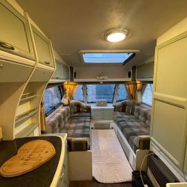 Quiet Caravan Cottage in Cambridgeshire
