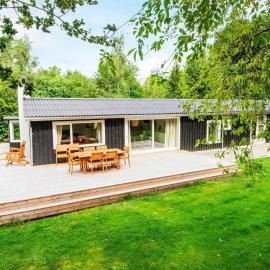 10 person holiday home in Ry-By Traum, hotel v destinácii Ry