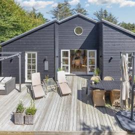 6 person holiday home in Blokhus-By Traum