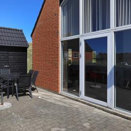 Secluded Retreat near Sea, hôtel à Vigsø