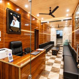 우자인에 위치한 호텔 HOTEL OM PALACE NEAR MAHAKALESHWAR TEMPlE