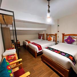Ecoterra Andino Cusco Hostal, hótel í Cusco