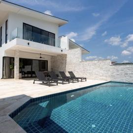 Villa Ria Modern Pool Villa in Bo Put