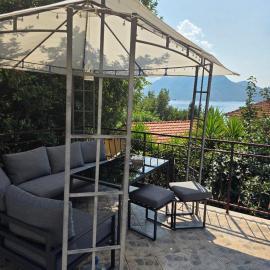 Holiday home Bokokotorski zaliv, hotel Strpban