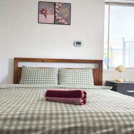 Room 6 Quiet Comfortable Room Walk to Shops, hotel en Kelmscott