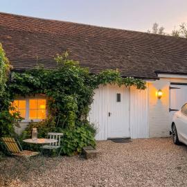 Boutique Cottage in the Heart of Kintbury