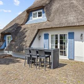 Direkt am Meer! Reetdachhaus für 6 Personen!!