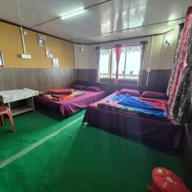 Snowview Homestay Lepchajagat โรงแรมในSukhia Pokhari