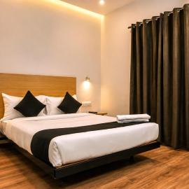 RROOMS Hotel Awadh Airport Hotel