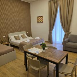 नापोलि में, होटल Toto e Peppino Luxury Rooms