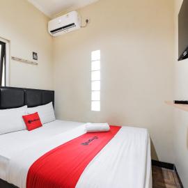 RedDoorz near The Jungle Waterpark Bogor