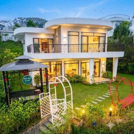 Biệt thự nghỉ dưỡng IVORY VILLAS & RESORT, Hotel in Rống Vong