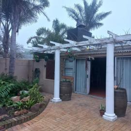 Coramdeo Self Catering, khách sạn ở Kenridge