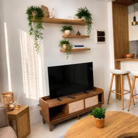 Warm & Stylish 1BR Condo One PonteFino Batangas, hotel en Batangas
