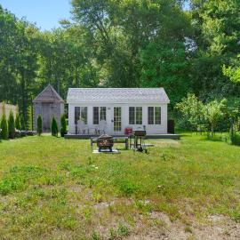 Lakefront Guesthouse w Sunrise View, hotel a Stonington