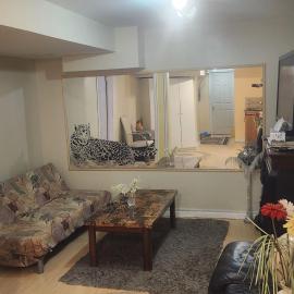 Quiet Basement in Markham, hotel sa Markham