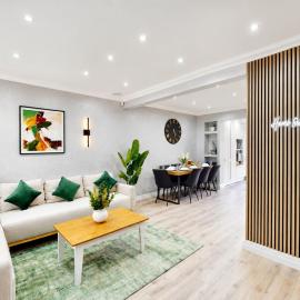 Modern 3BR Home Sleeps 11 Families Contractors