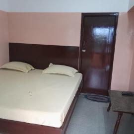 Sri Ambika lodge, hotel v destinácii Rājapālaiyam